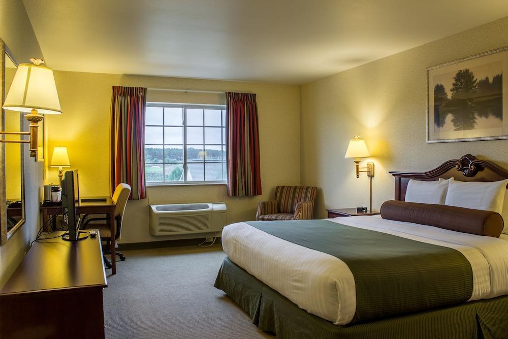 Boarders Inn & Suites By Cobblestone Hotels - Shawano Exteriör bild